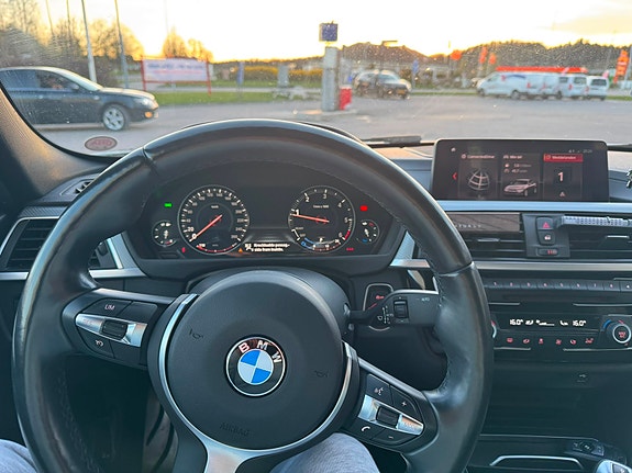 BMW 318d 12 of 24