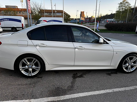 BMW 318d 5 of 24