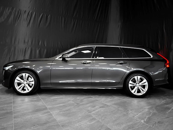Volvo V90 9 of 30