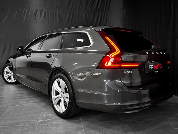 Volvo V90 13 of 30