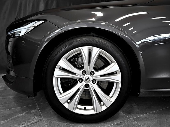 Volvo V90 10 of 30