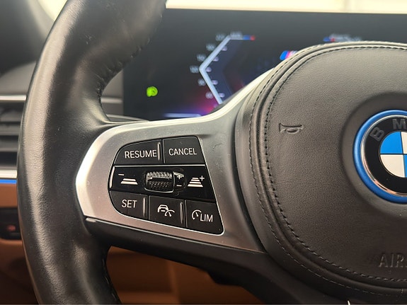 BMW i4 19 of 30