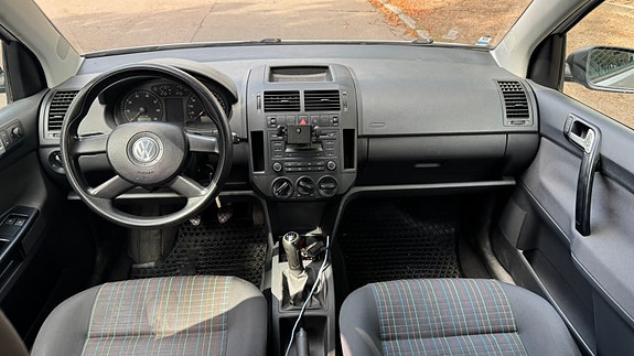 Volkswagen Polo 5 of 8