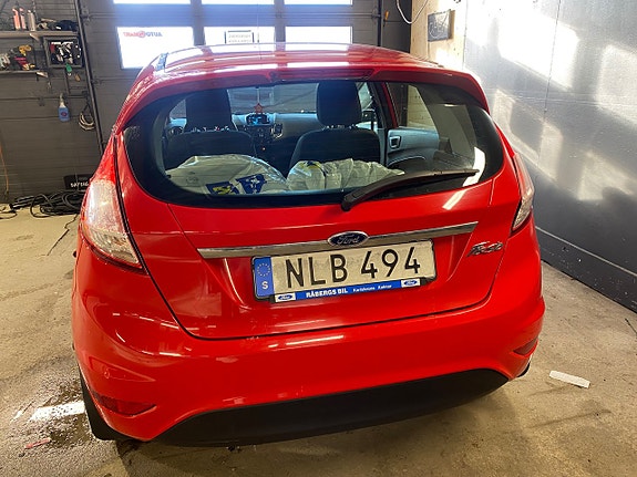 Ford Fiesta 4 of 13