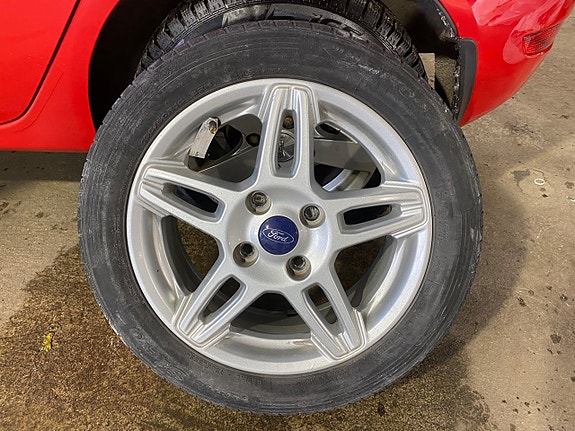 Ford Fiesta 13 of 13