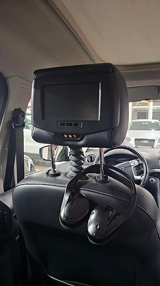 Ford S-MAX 13 of 26
