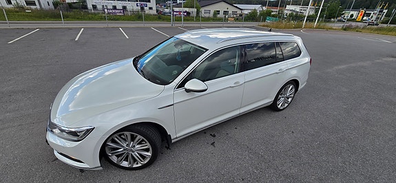 Volkswagen Passat 8 of 19