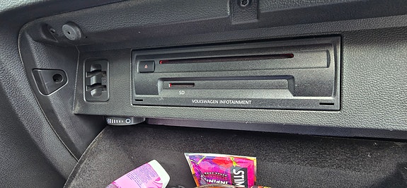 Volkswagen Passat 12 of 19