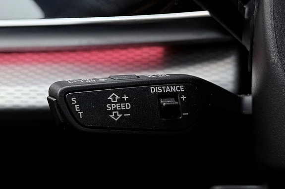 Audi Q8 23 of 30