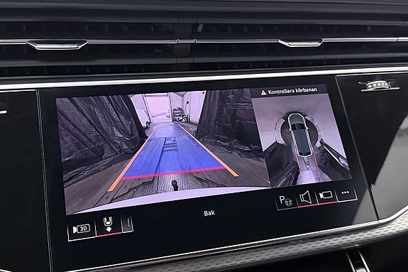 Audi Q8 25 of 30