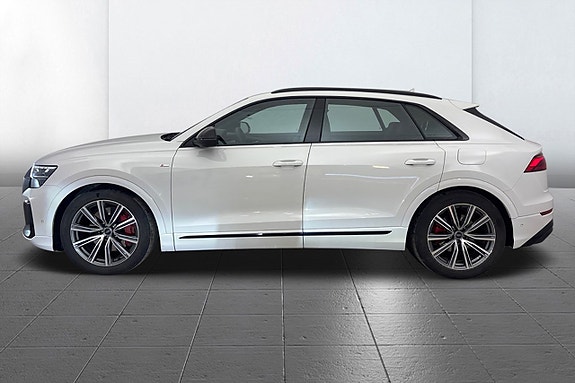 Audi Q8 6 of 13
