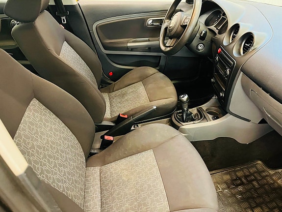 Seat Ibiza 8 of 17