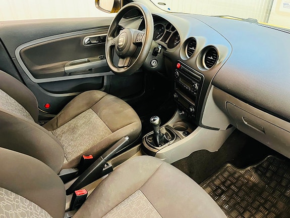 Seat Ibiza 9 of 17