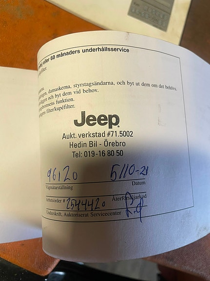 Jeep Cherokee 13 of 13