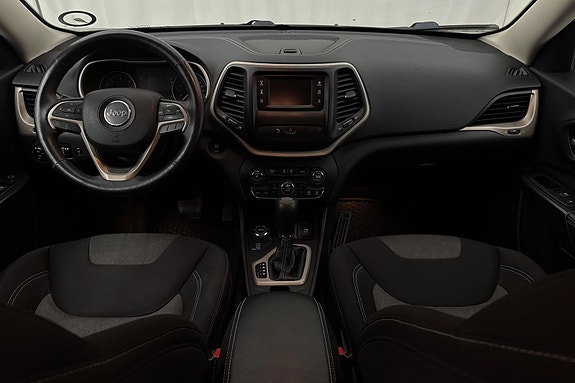 Jeep Cherokee 6 of 13