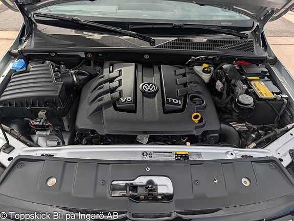 Volkswagen Amarok 16 of 24