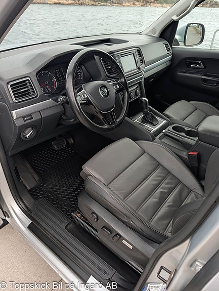 Volkswagen Amarok 8 of 24