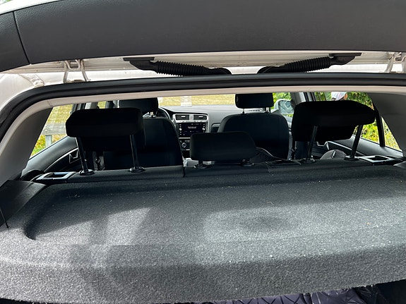 Volkswagen Golf VII 21 of 30