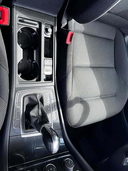Volkswagen Golf VII 29 of 30
