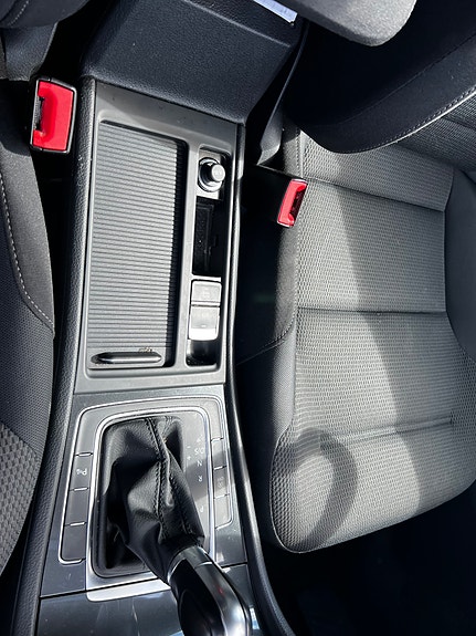 Volkswagen Golf VII 26 of 30