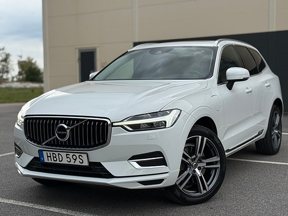 Volvo XC60 2 of 30
