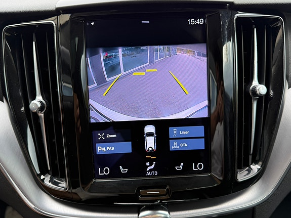 Volvo XC60 16 of 30