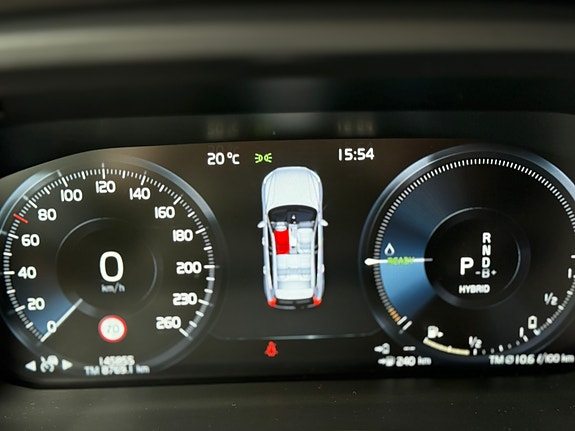 Volvo XC60 18 of 30