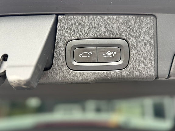 Volvo XC60 9 of 30