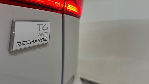 Volvo XC60 8 of 19