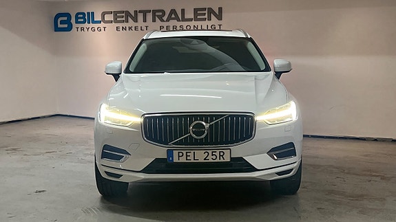 Volvo XC60 3 of 19