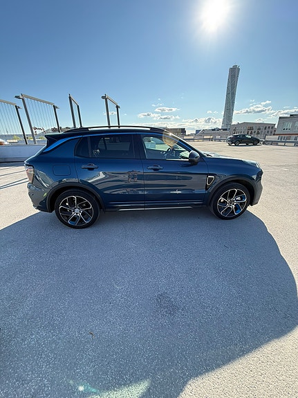 Lynk & Co 01 3 of 8