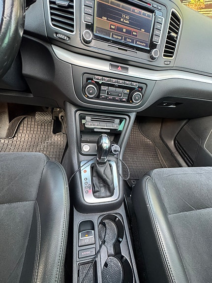 Volkswagen Sharan 8 of 16