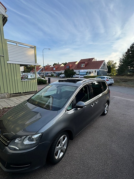 Volkswagen Sharan 2 of 16