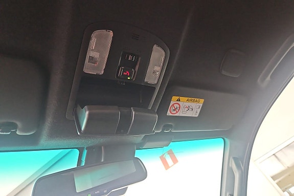 Toyota HiLux 17 of 17