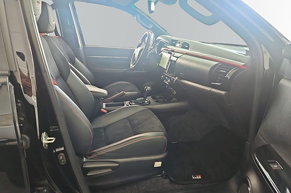 Toyota HiLux 6 of 17