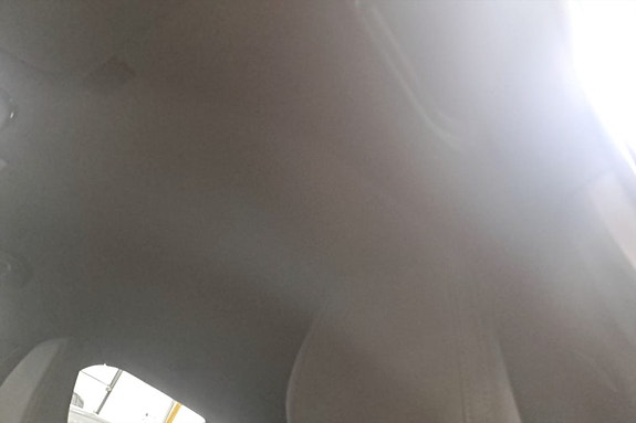 Volvo XC40 15 of 18