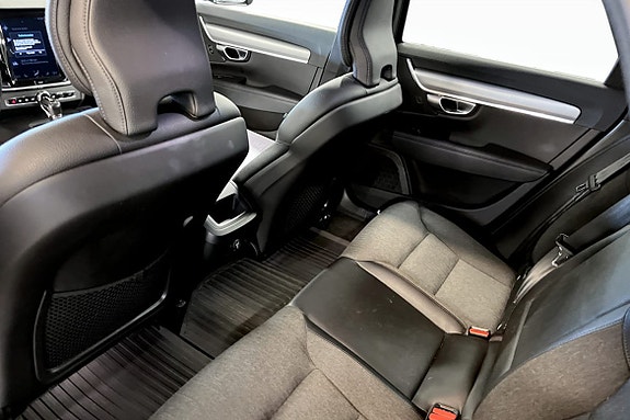 Volvo V90 8 of 9