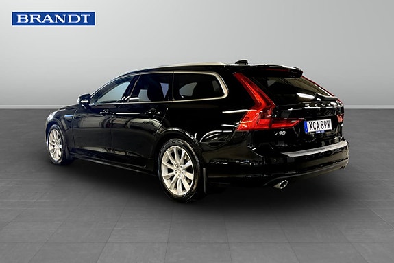 Volvo V90 2 of 9