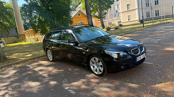 BMW 523i 4 of 9
