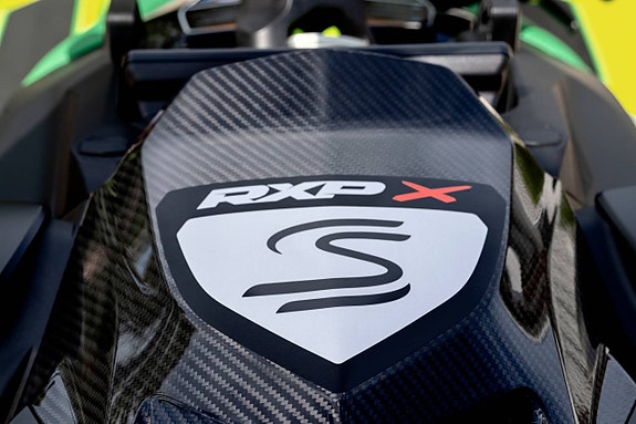 Sea-Doo RXP X Senna 350 2027 - Extremt begränsad modell! 2 of 9