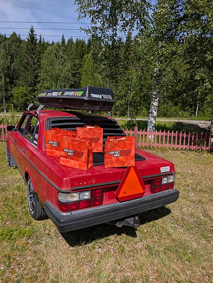 Volvo 240 4 of 4