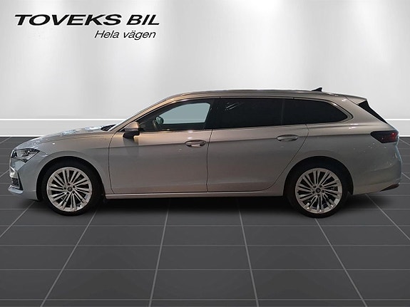 Skoda Superb 2 of 15