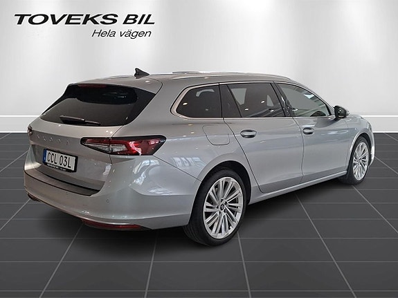 Skoda Superb 5 of 15