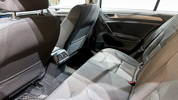 Volkswagen Golf I 11 of 18