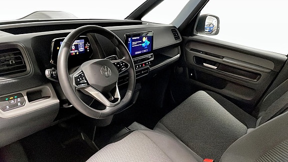 Volkswagen ID. Buzz 7 of 13