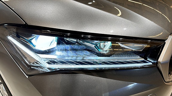 Skoda Superb 16 of 22