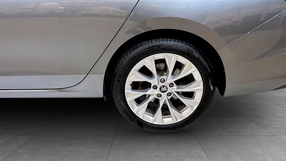 Skoda Superb 6 of 22