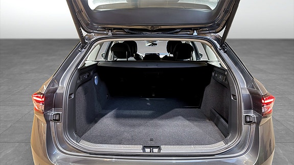 Skoda Superb 12 of 22