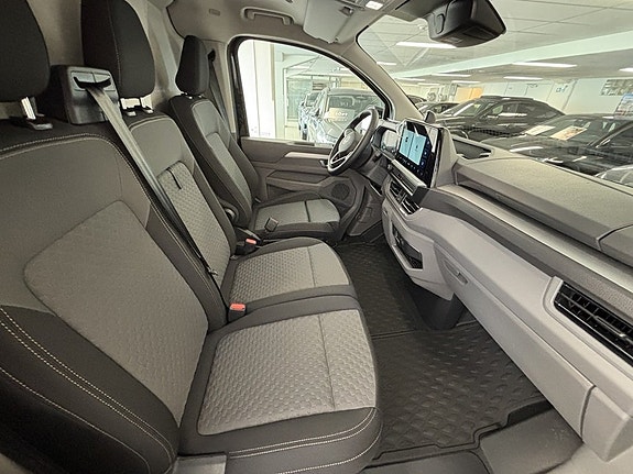Volkswagen Transporter 9 of 11