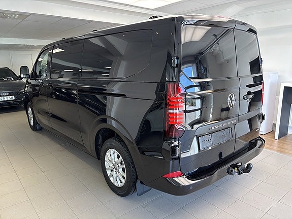 Volkswagen Transporter 6 of 11